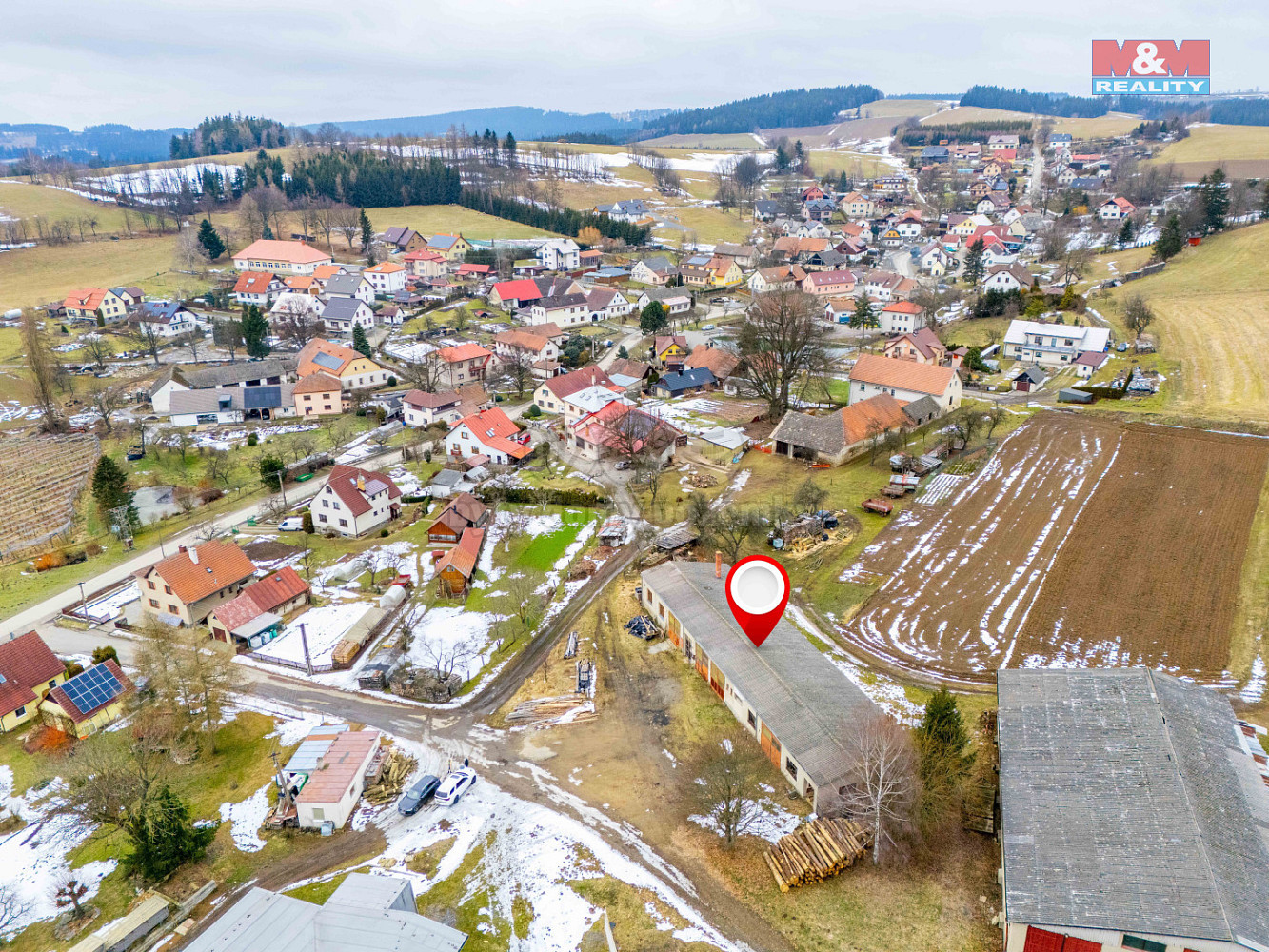 Prodej komerčního pozemku 1 810 m²