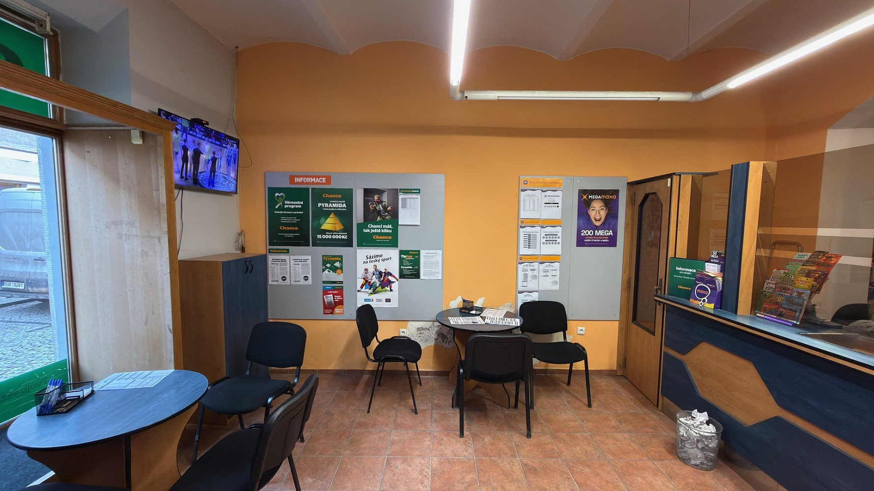 Pronájem obchodních prostor 50 m² - Skats 5
