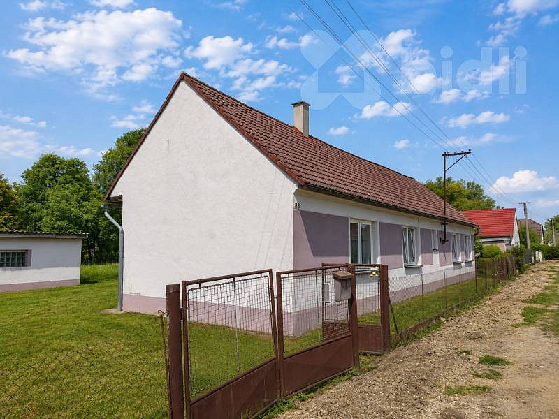 Prodej domu 120 m² s pozemkem 1 128 m²