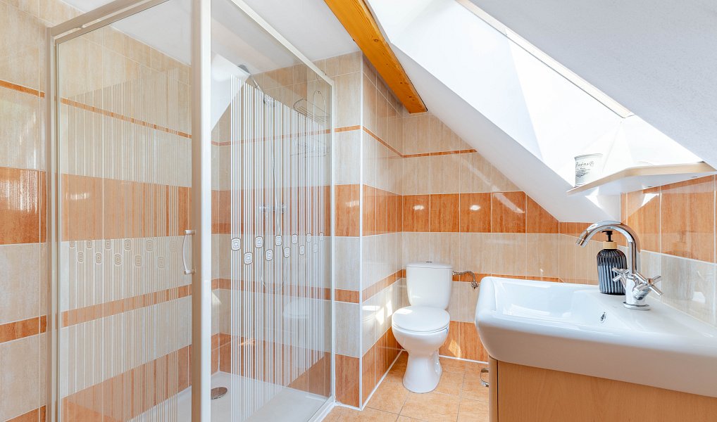 Prodej domu 180 m² s pozemkem 2 568 m², Raspenava – náhled fotky 11