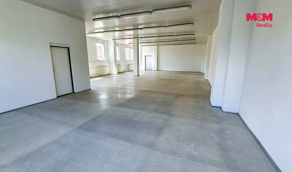 Pronájem kanceláře 348 m², Krnov – náhled fotky 9