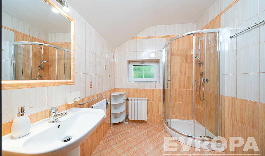 Prodej domu 390 m² s pozemkem 617 m², Špindlerův Mlýn – náhled fotky 24