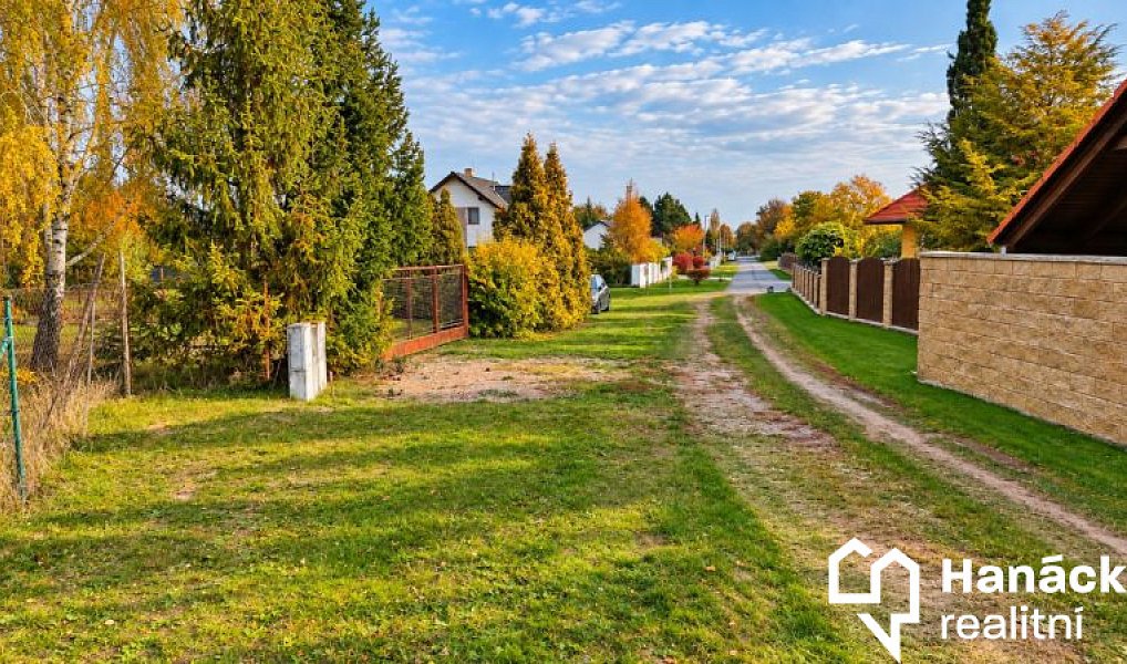 Prodej stavebního pozemku 1 477 m², Drahanovice – náhled fotky 4