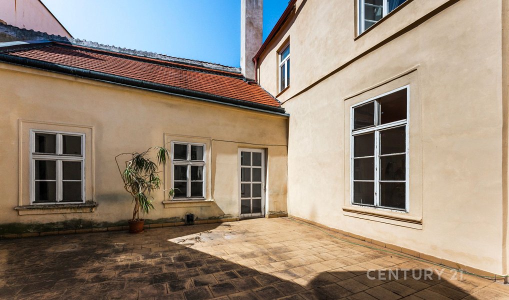 Prodej bytu 5+1 176 m², Praha – náhled fotky 21