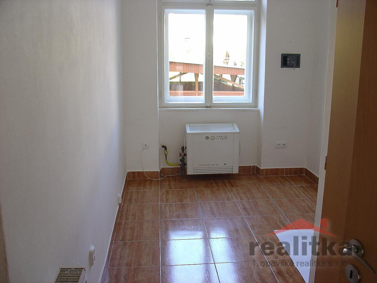 Prodej obchodních prostor 39 m² – fotografie 4