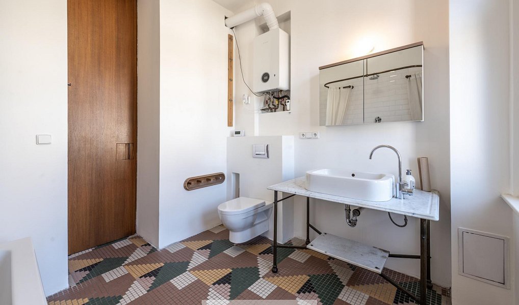 Prodej bytu 1+kk 49 m², Praha – náhled fotky 18