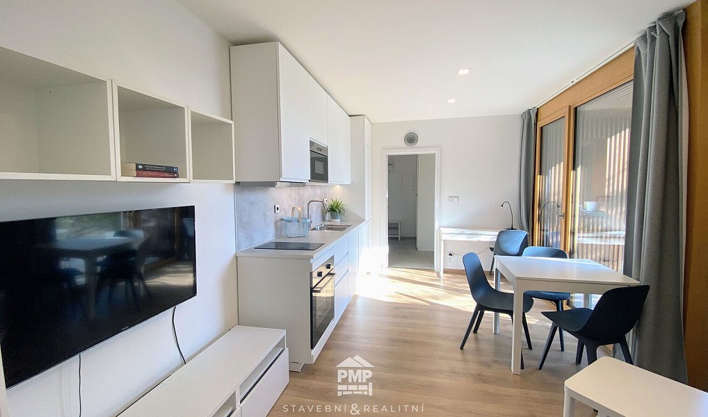 Pronájem bytu 2+kk 40 m², Brno – náhled fotky 2