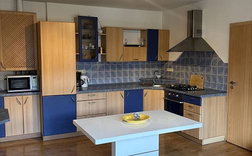 Prodej bytu 4+kk 75 m², Sokolovská, Karlovy Vary - Rybáře
