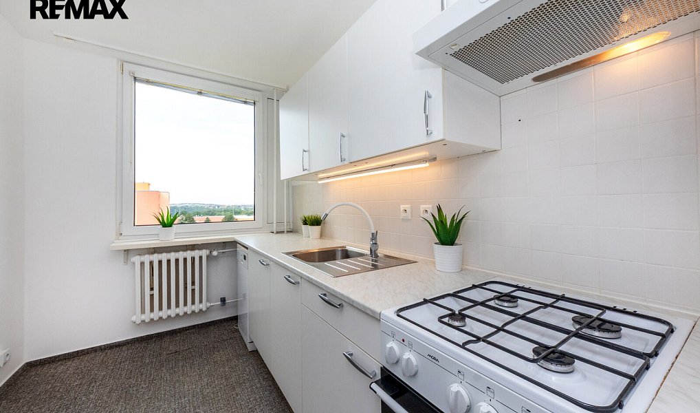 Prodej bytu 3+1 66 m², Praha – náhled fotky 2