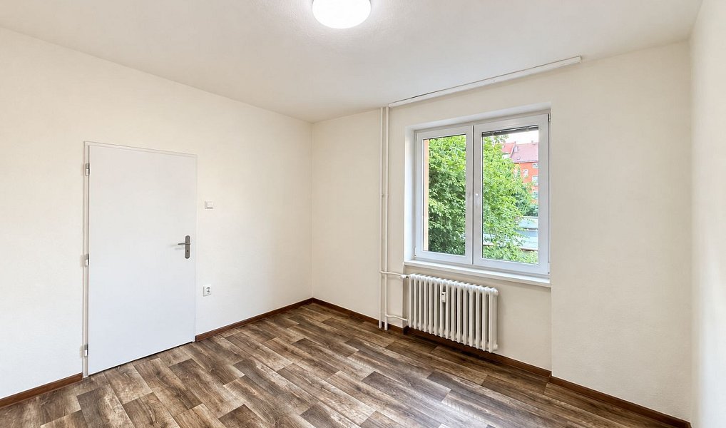 Pronájem bytu 2+1 49 m², Chomutov – náhled fotky 9