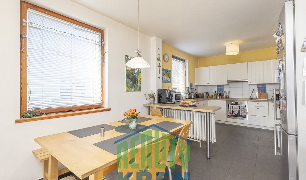 Prodej domu 246 m² s pozemkem 800 m², Praha – náhled fotky 9