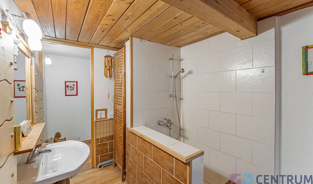 Prodej domu 265 m² s pozemkem 1 648 m², Šimonovice – náhled fotky 5