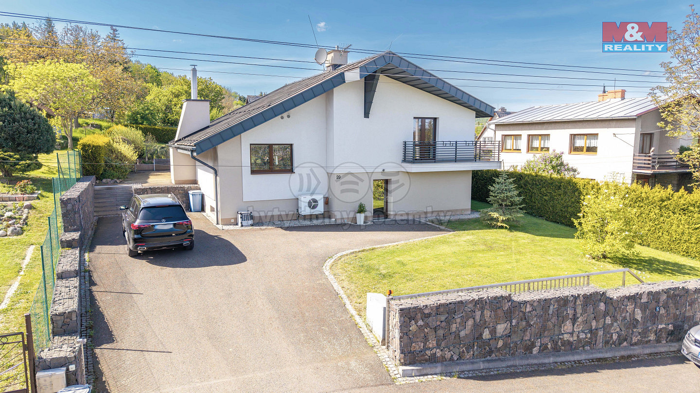 Prodej domu 142 m² s pozemkem 1 147 m², Město Albrechtice