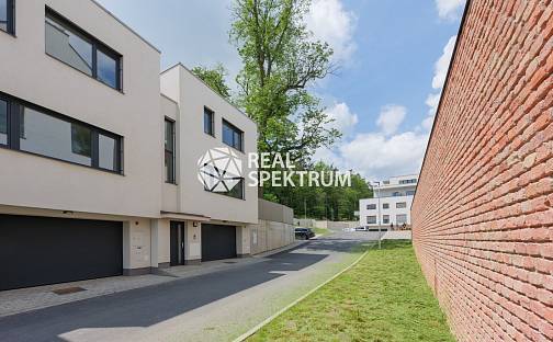 Prodej domu 208 m² s pozemkem 243 m², Brno - Jehnice