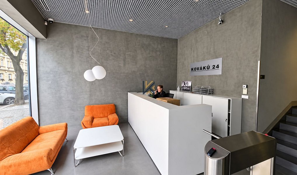 Pronájem kanceláře 177 m², Praha – náhled fotky 2