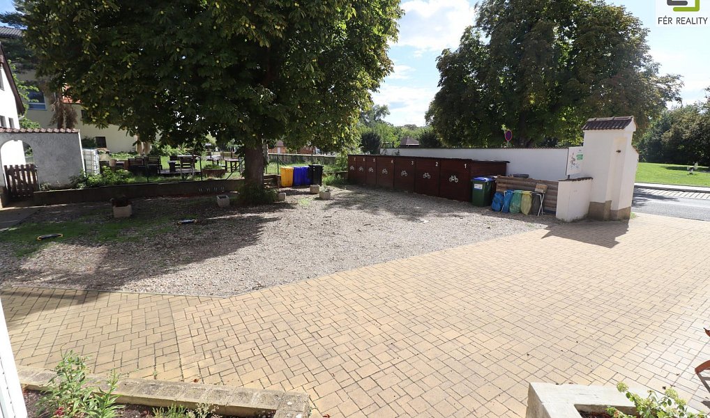 Prodej ubytovacího objektu 607 m², Vědomice – náhled fotky 54