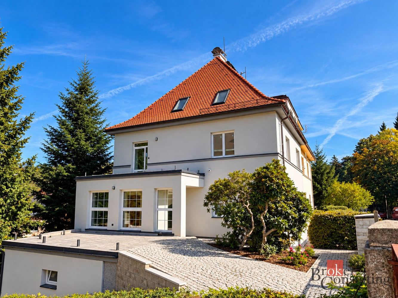 Pronájem bytu 1+kk 28 m²