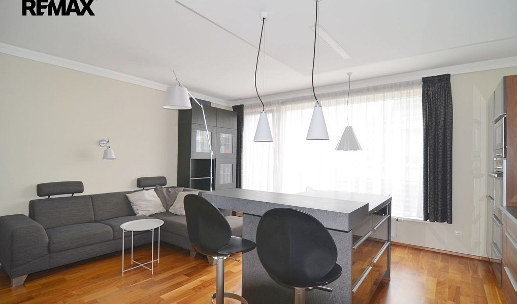 Pronájem bytu 2+kk 68 m², Praha – náhled fotky 8