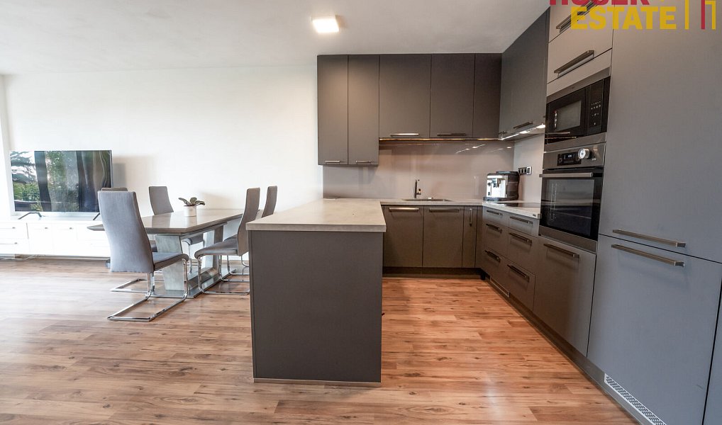 Prodej bytu 3+kk 89 m², Holubice – náhled fotky 2