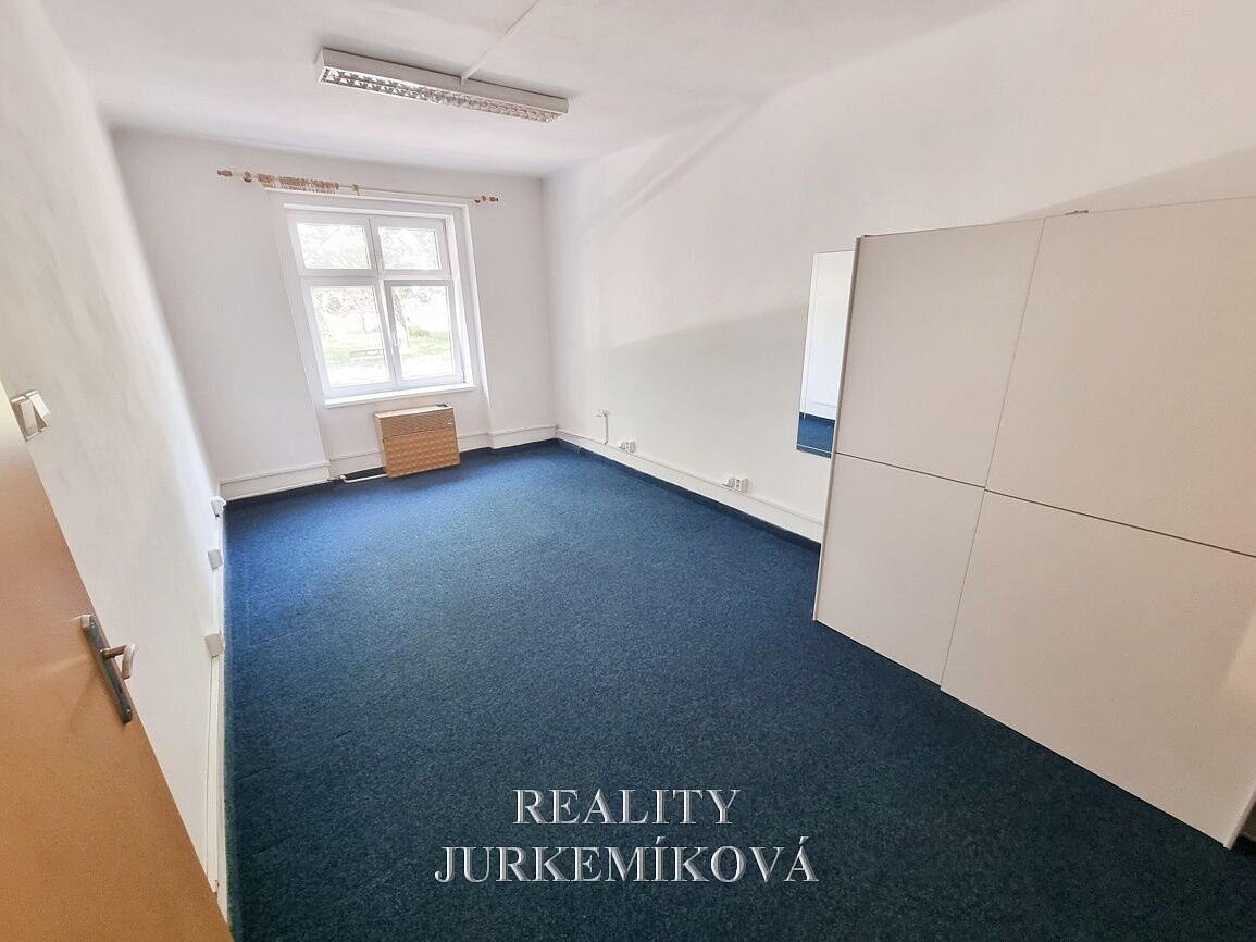 Pronájem bytu 3+1 70 m² – pohled 6