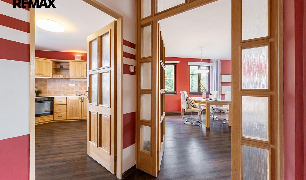 Prodej domu 200 m² s pozemkem 1 400 m², Rožmitál pod Třemšínem – náhled fotky 13