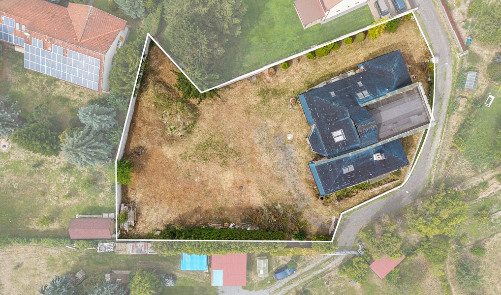 Prodej stavebního pozemku 1 772 m², Jesenice – náhled fotky 4
