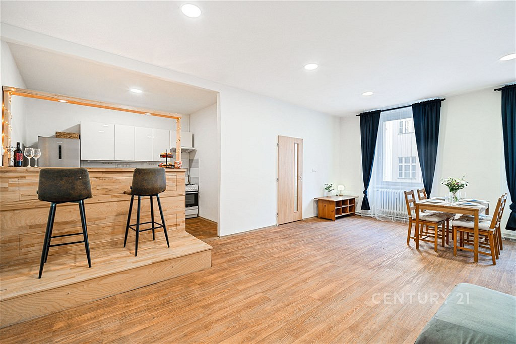 Pronájem bytu 2+kk 70 m²
