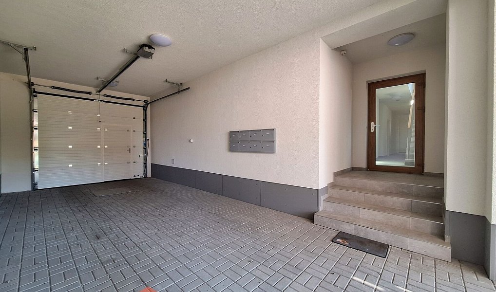 Pronájem bytu 1+kk 44 m², Hodonín – náhled fotky 9