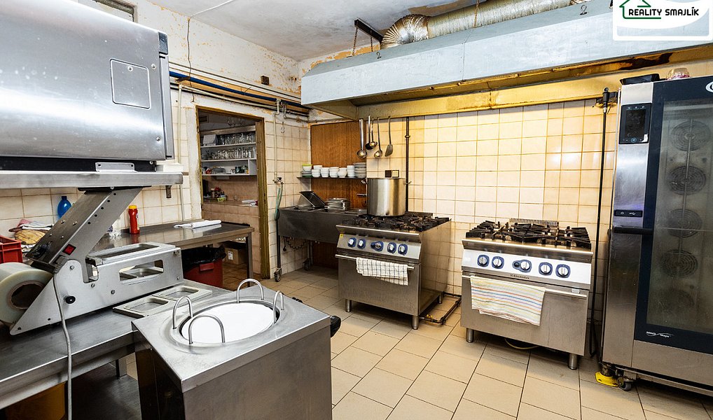Prodej komerčního objektu (jiného typu) 267 m², Cheb – náhled fotky 8