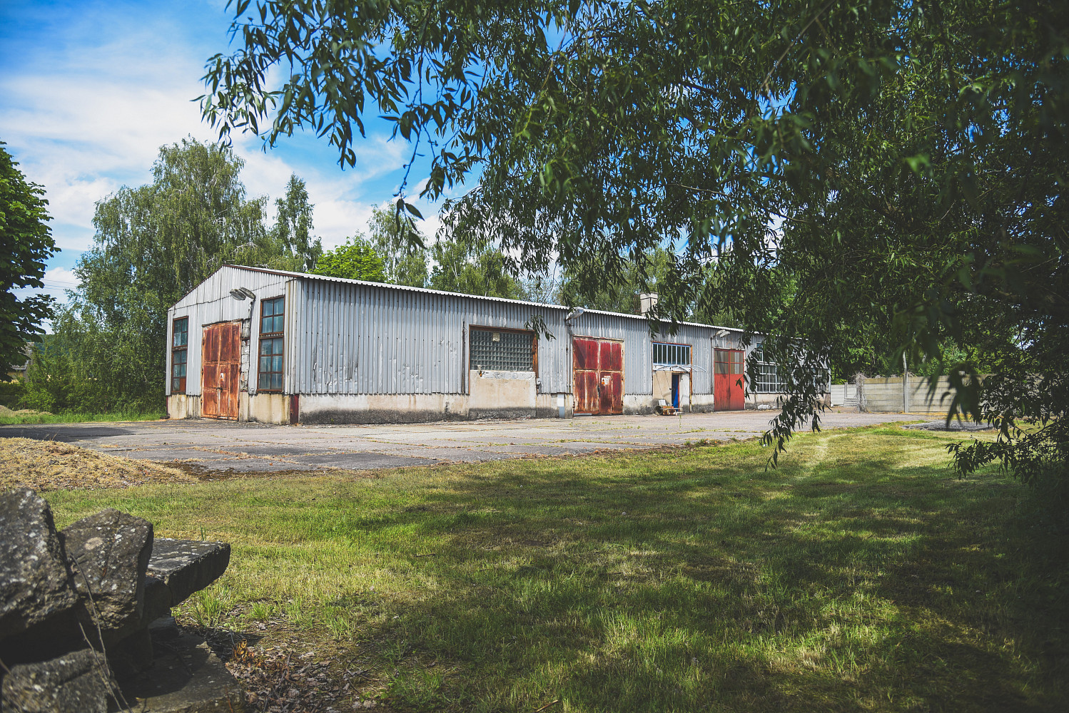 Prodej výrobních prostor 2 430 m²