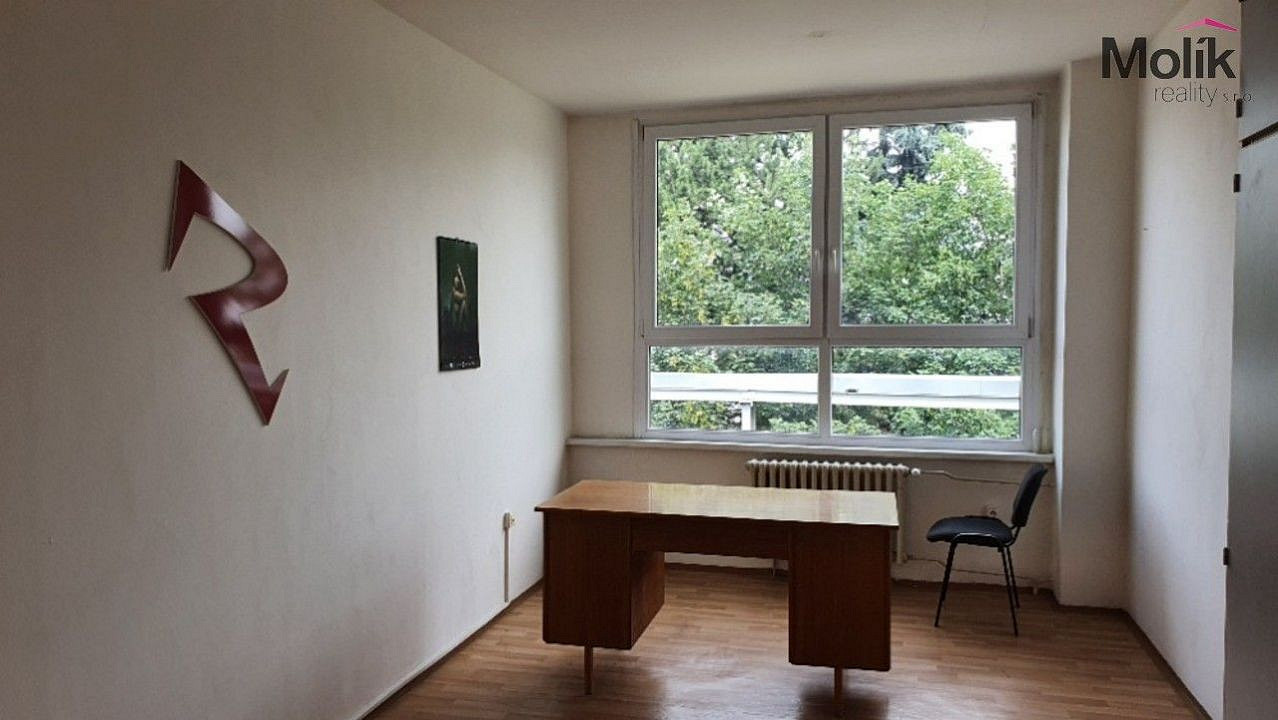 Pronájem kanceláře 20 m² – fotografie 2