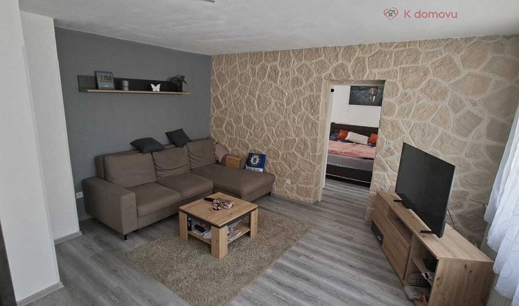 Prodej domu 198 m² s pozemkem 147 m², Rousínov – náhled fotky 27