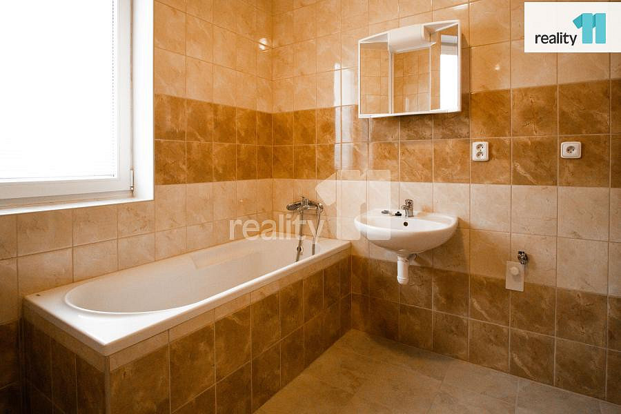 Pronájem bytu 3+kk 82 m² – fotografie 3