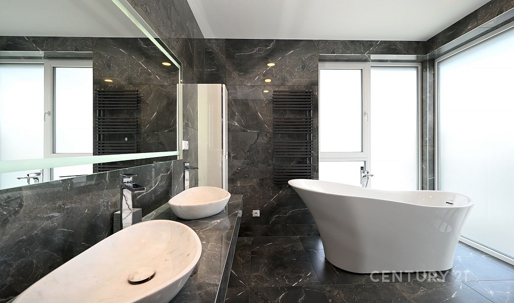 Prodej domu 243 m² s pozemkem 850 m², Květnice – náhled fotky 17