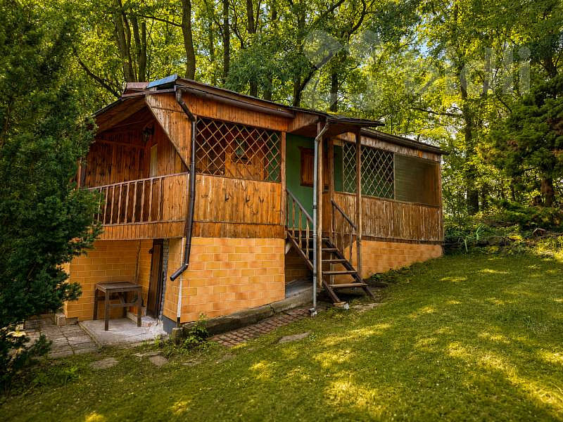 Prodej chaty/chalupy 27 m² s pozemkem 180 m²