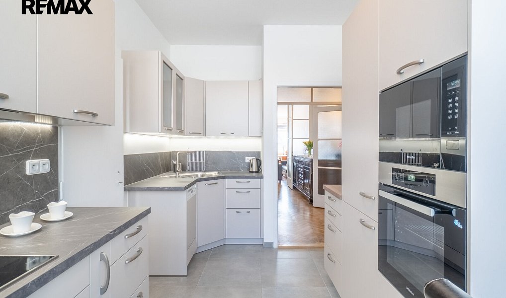 Pronájem bytu 4+1 120 m², Praha – náhled fotky 3
