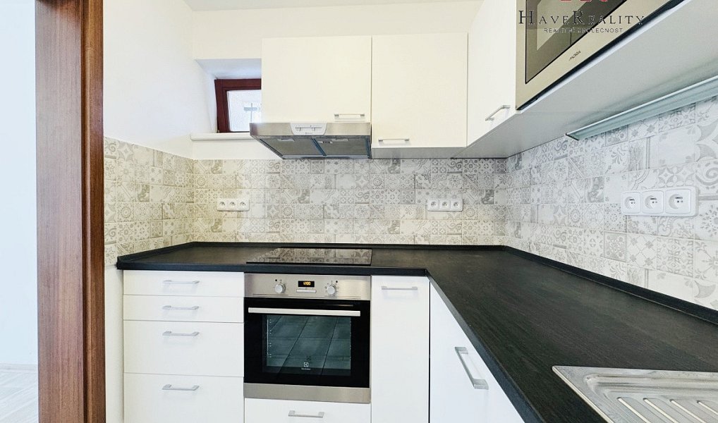 Pronájem bytu 2+kk 50 m², Benešov – náhled fotky 18