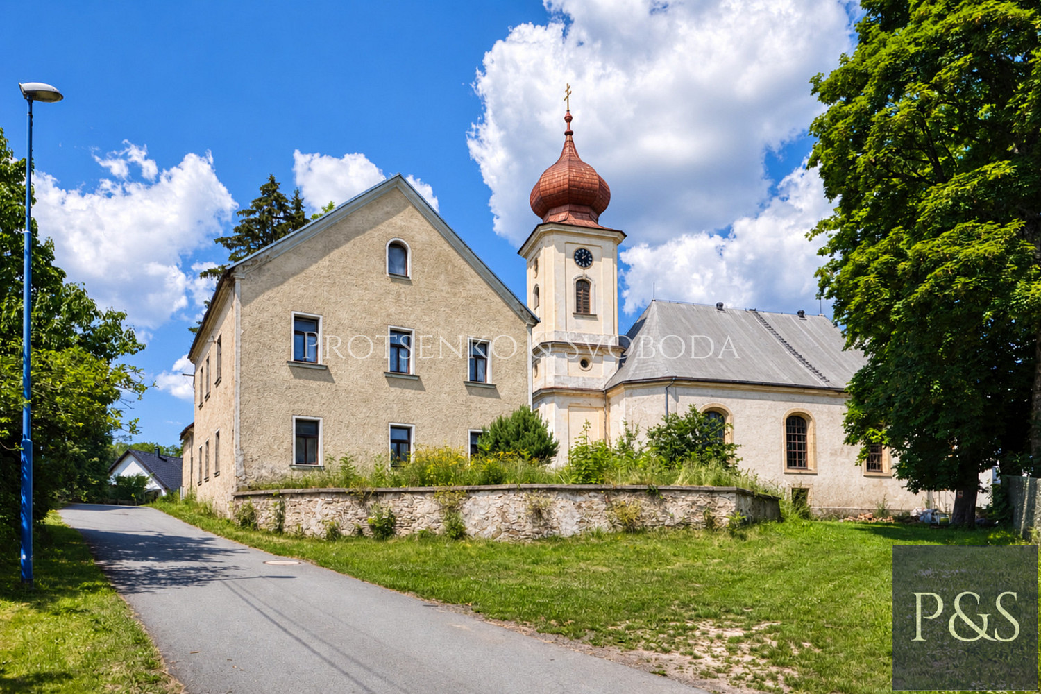 Prodej domu 410 m² s pozemkem 661 m²