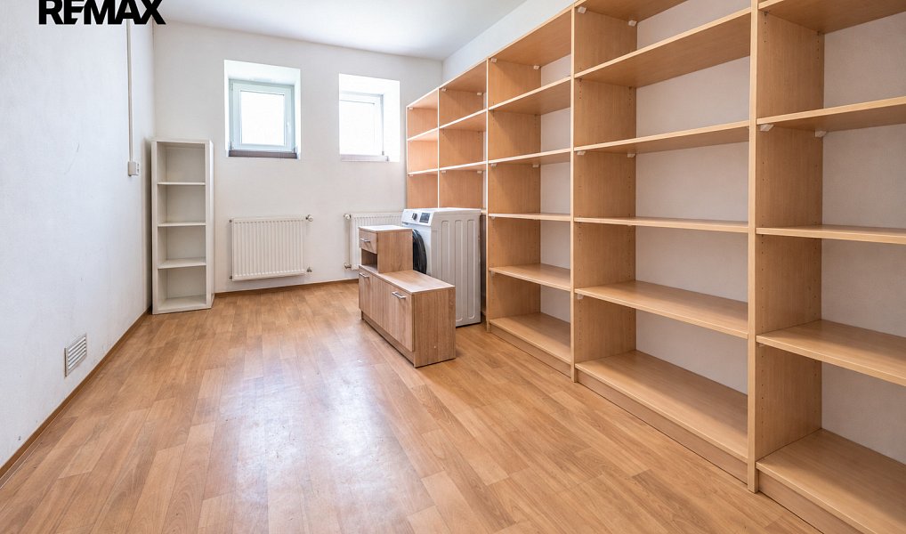 Prodej bytu 3+1 82 m², Karlovy Vary – náhled fotky 14