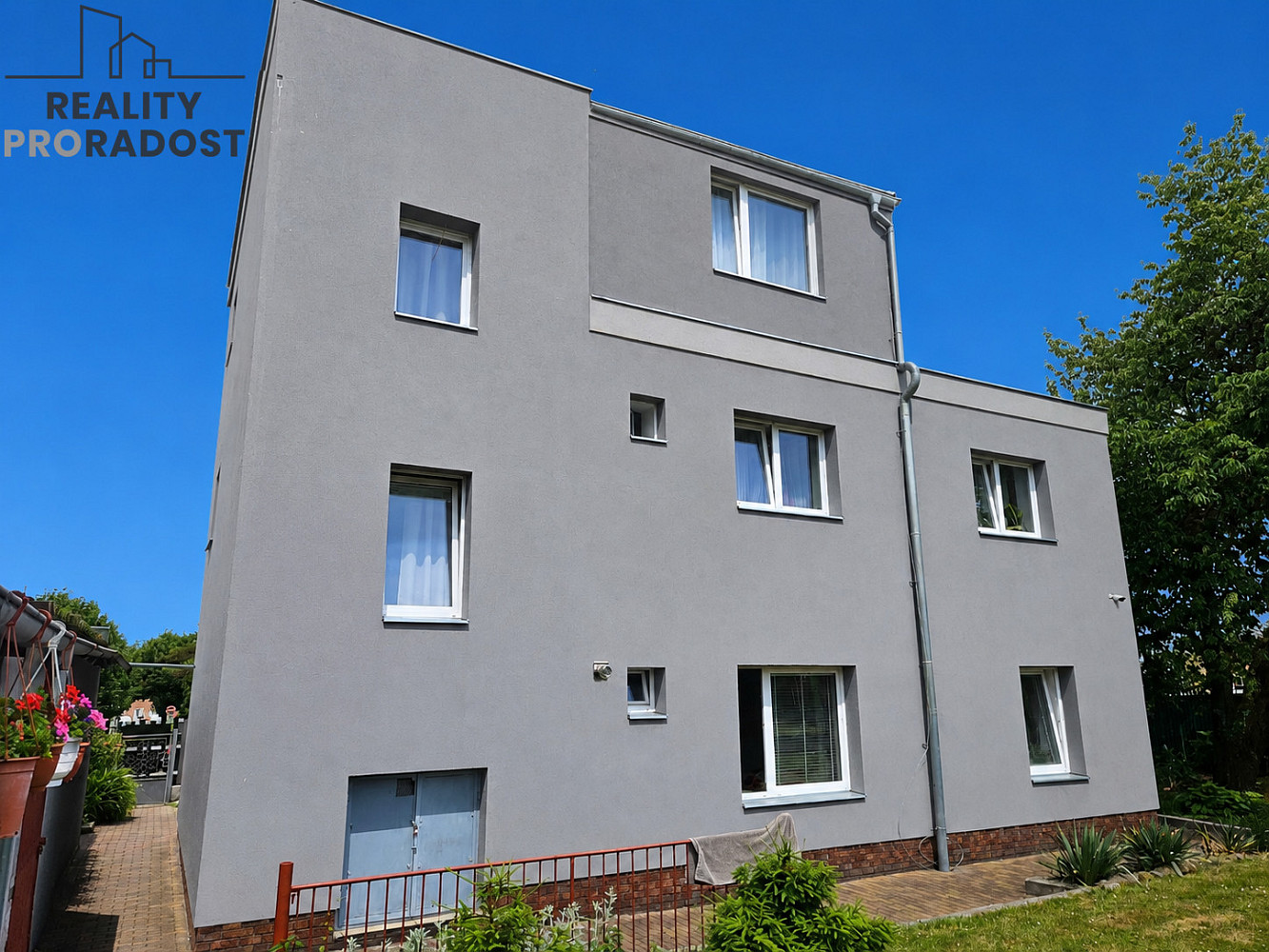 Prodej domu 275 m² s pozemkem 110 m² – fotografie 3