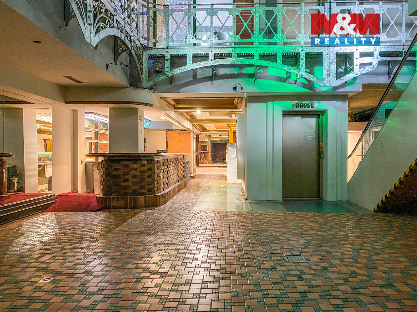 Pronájem obchodních prostor 250 m² — photo 3