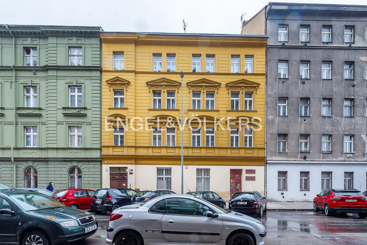 Pronájem komerčního objektu (jiného typu) 93 m²
