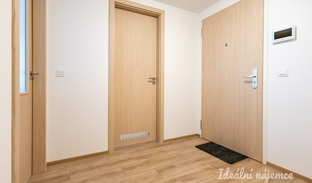 Pronájem bytu 2+kk 44 m², Praha – náhled fotky 8