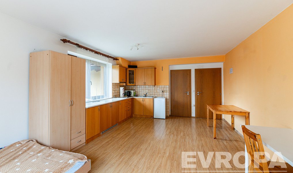 Prodej ubytovacího objektu 303 m², Solnice – náhled fotky 6