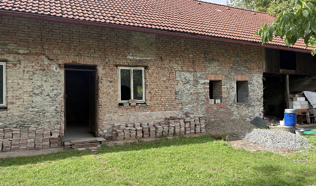 Prodej domu 110 m² s pozemkem 2 489 m², Lipec – náhled fotky 9