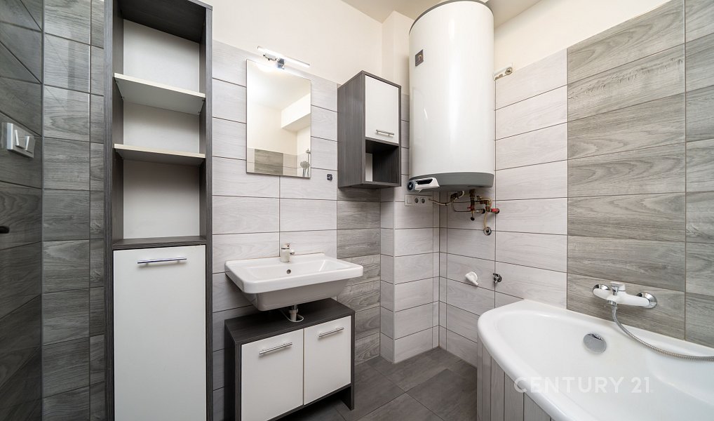 Prodej domu 113 m² s pozemkem 95 m², Úpice – náhled fotky 11