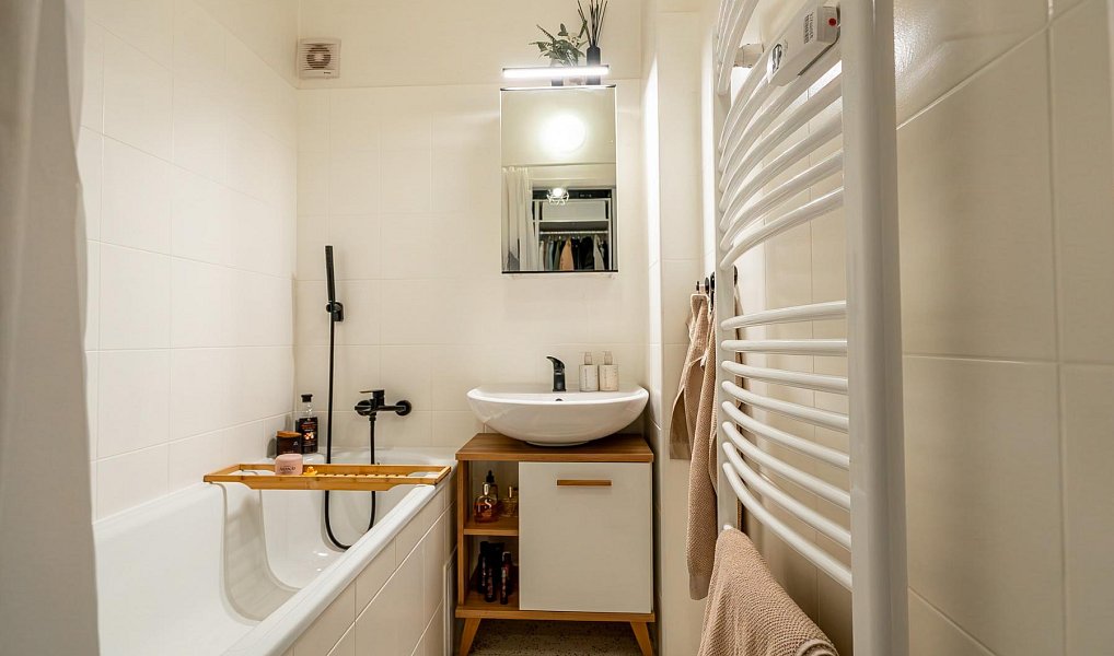 Prodej bytu 2+1 74 m², Praha – náhled fotky 15