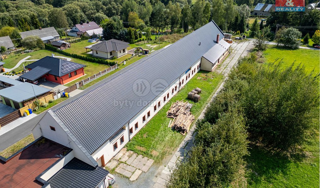 Prodej výrobních prostor 2 000 m², Valšov – náhled fotky 4