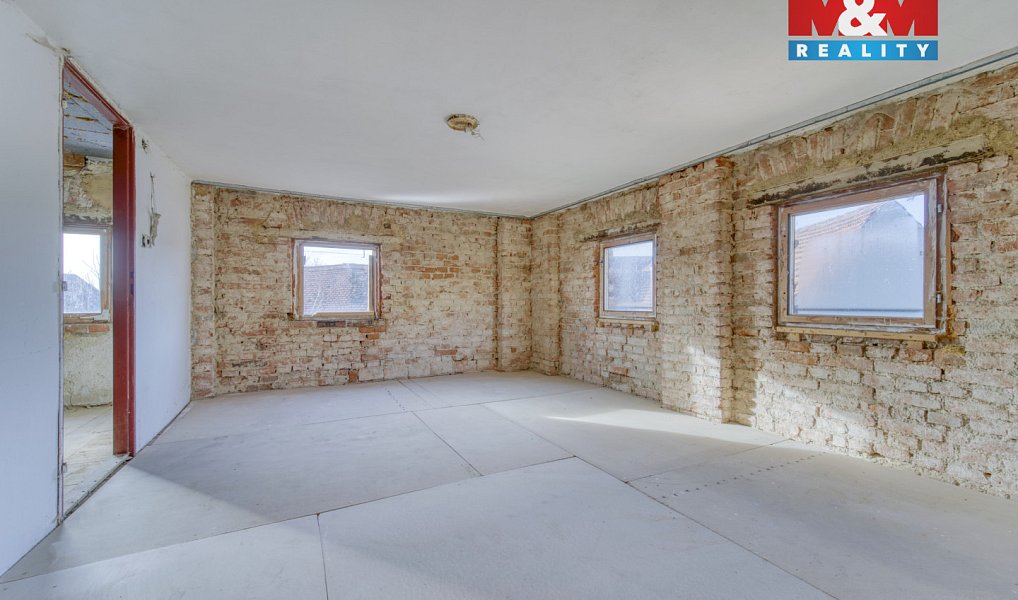 Prodej domu 154 m² s pozemkem 824 m², Černošín – náhled fotky 2