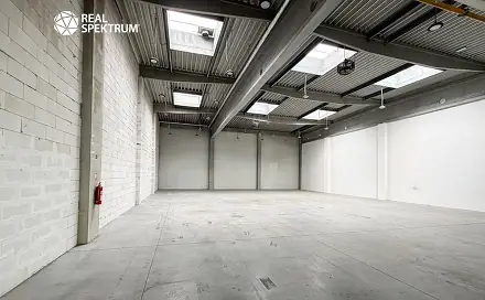 Prodej výrobních prostor 462 m², Brněnská, Znojmo